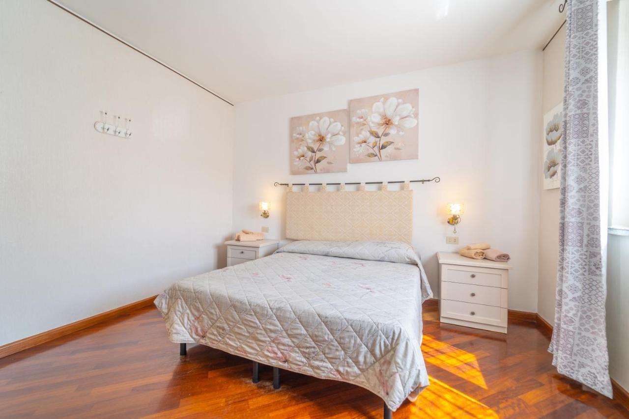 Hotel Domo Nora à Olbia Extérieur photo
