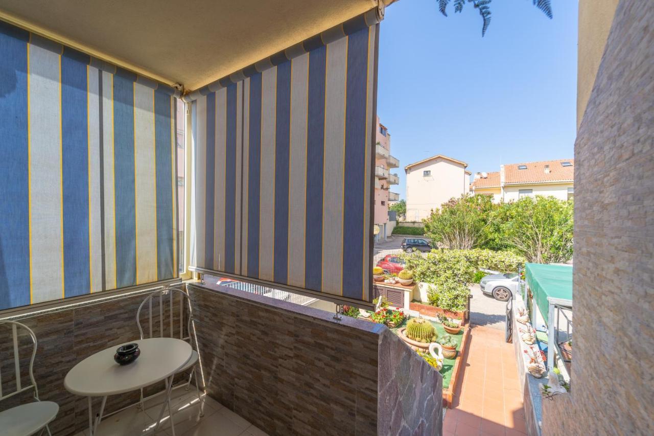 Hotel Domo Nora à Olbia Extérieur photo